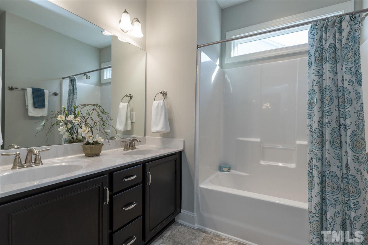 87 Ravencliff Ridge Garner, NC 27529 - Photo 18 of 25 Gallery Image 18