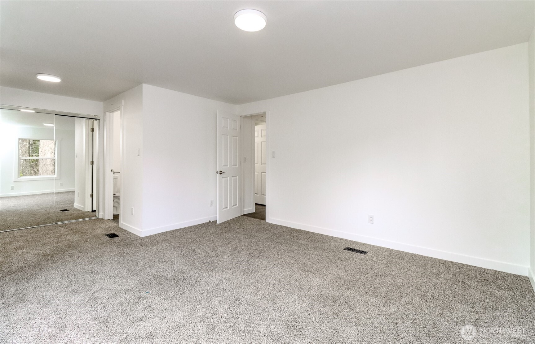 60 East Balbriggan Road Shelton, WA 98584 - Photo 6 of 10 an empty room with windows