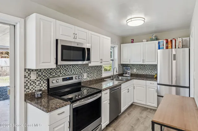 $279,900 | 207 2nd Street, Merritt Island, FL 32953