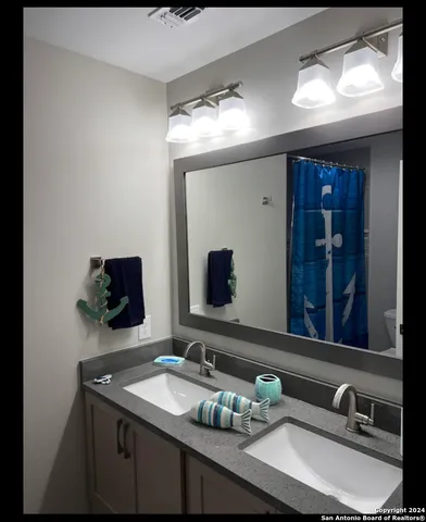 $2,250 | 1178 Lakeshore Drive, Canyon Lake, TX 78133