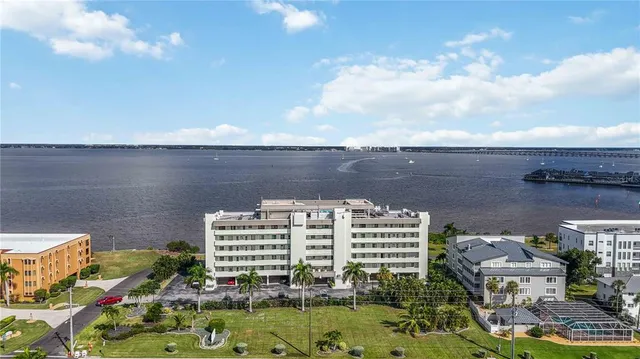 $5,500 | 1500 Park Beach Circle, Unit 6C, Punta Gorda, FL 33950