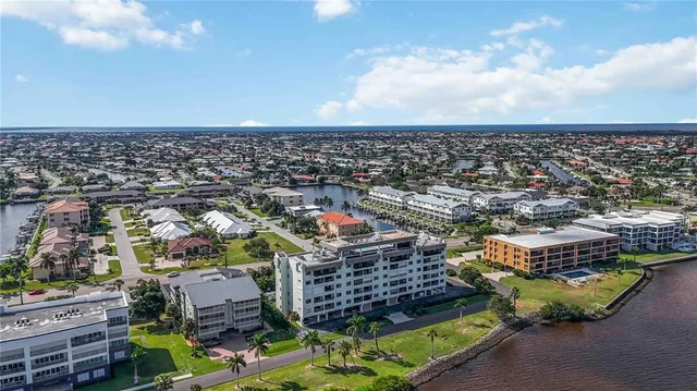 $5,500 | 1500 Park Beach Circle, Unit 6C, Punta Gorda, FL 33950