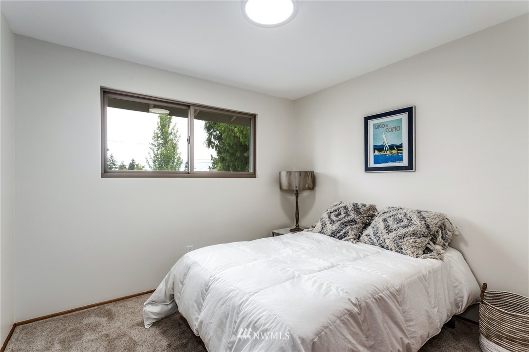 4405 Southwest 102nd Street Seattle, WA 98146 - Photo 18 of 30 Gallery Image 18
