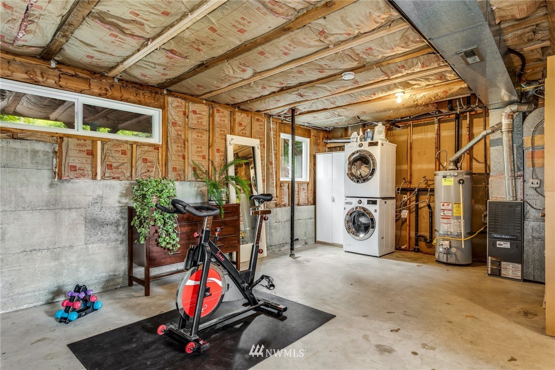 4405 Southwest 102nd Street Seattle, WA 98146 - Photo 23 of 30 Gallery Image 23