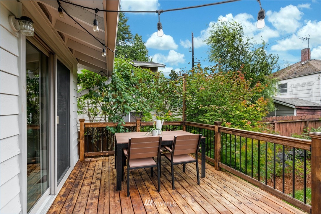 4405 Southwest 102nd Street Seattle, WA 98146 - Photo 24 of 30 Gallery Image 24