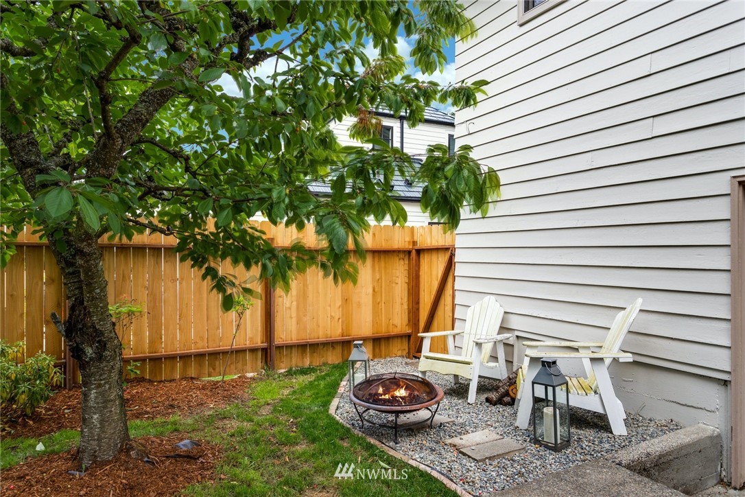4405 Southwest 102nd Street Seattle, WA 98146 - Photo 28 of 30 Gallery Image 28
