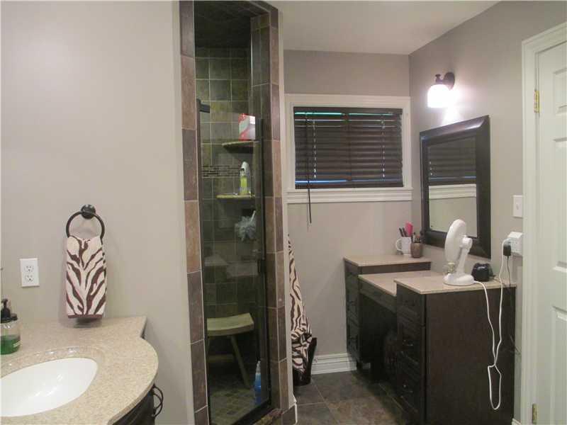 147 Three Degree Road Pittsburgh, PA 15237 - Photo 13 of 25 Master Bath/Spa. Shower and vanity area