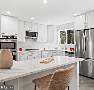 616 Kenbrook Drive Silver Spring, MD 20902 - Photo 11 of 35 Kitchen Counter/Bar