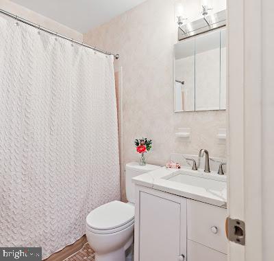 616 Kenbrook Drive Silver Spring, MD 20902 - Photo 14 of 35 UL Hall Full Bath