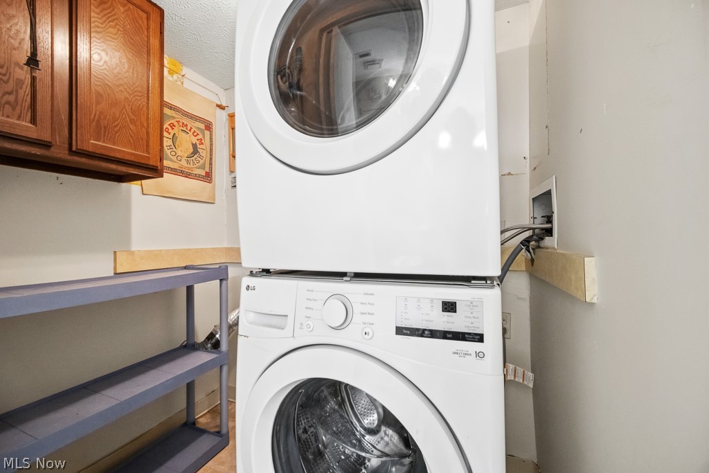 22952 Mastick Road, Unit 101 Fairview Park, OH 44126 - Photo 17 of 36 Gallery Image 17