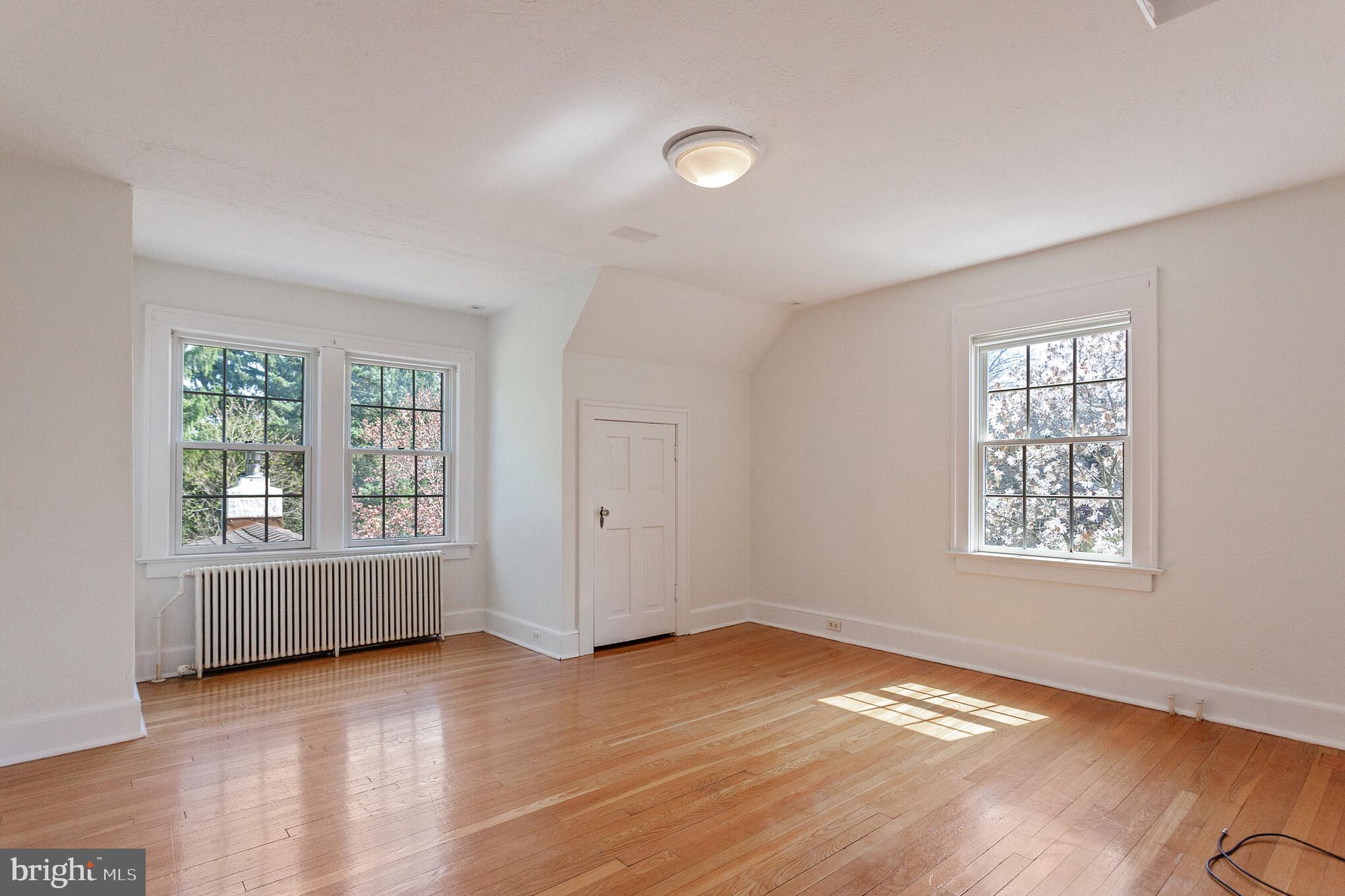 906 Edgewood Road Yardley, PA 19067 - Photo 14 of 29 Gallery Image 14