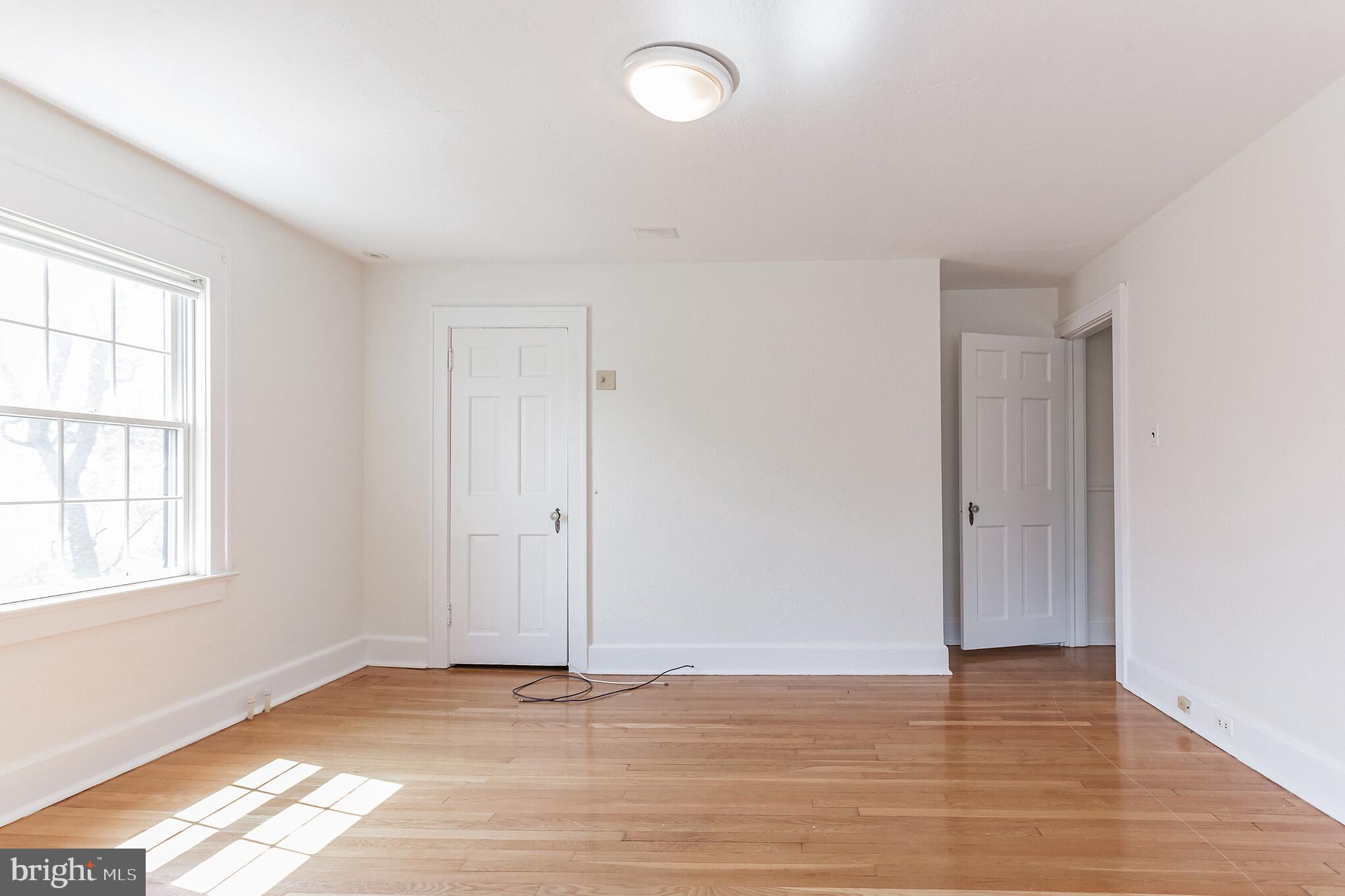 906 Edgewood Road Yardley, PA 19067 - Photo 15 of 29 Gallery Image 15