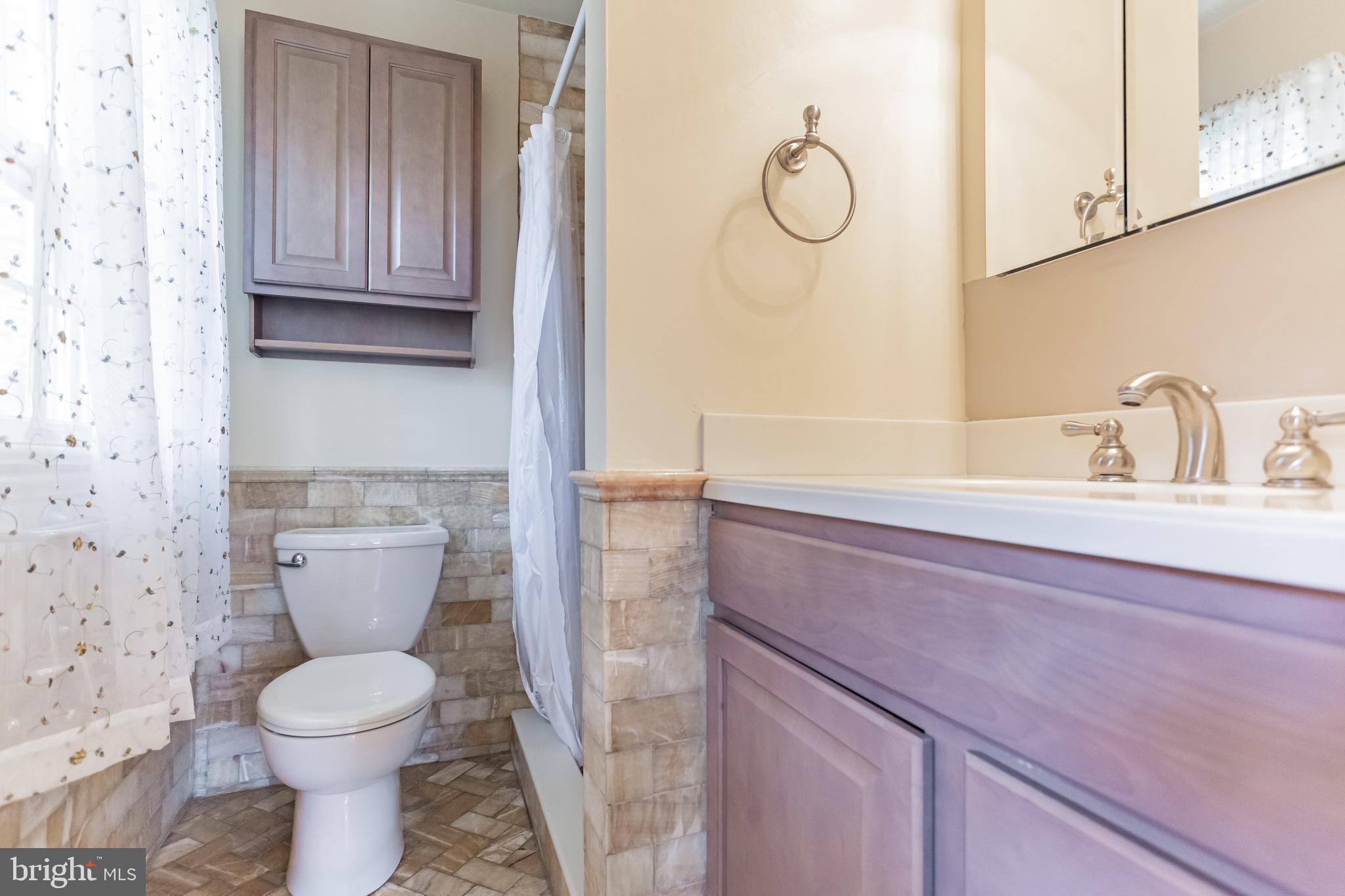 906 Edgewood Road Yardley, PA 19067 - Photo 20 of 29 Gallery Image 20