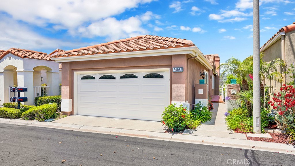 24965 Seagate Drive Dana Point, CA 92629 - Photo 2 of 44 Gated Entrance to front patio.