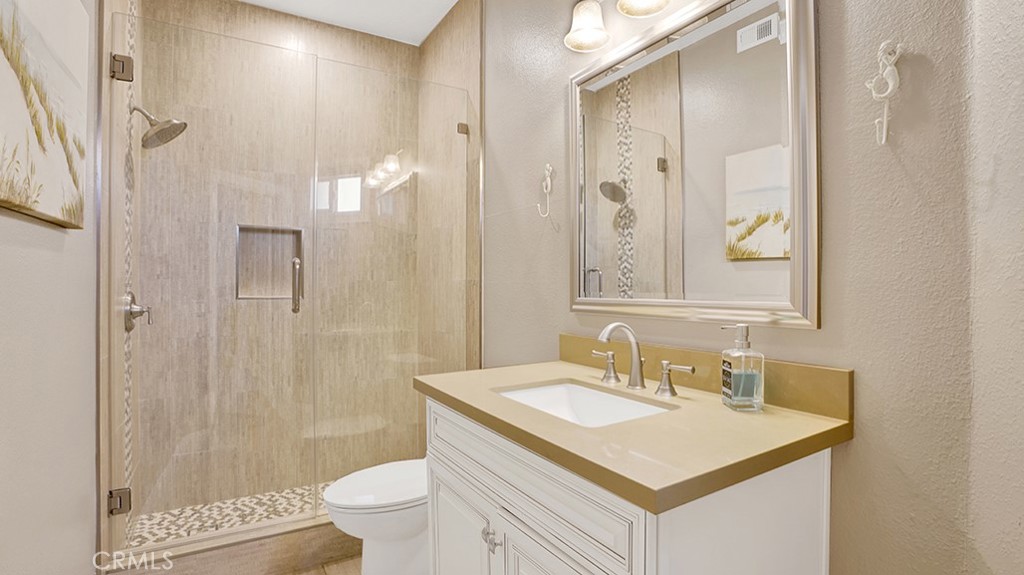24965 Seagate Drive Dana Point, CA 92629 - Photo 41 of 44 Second Full Bathroom REMODELED