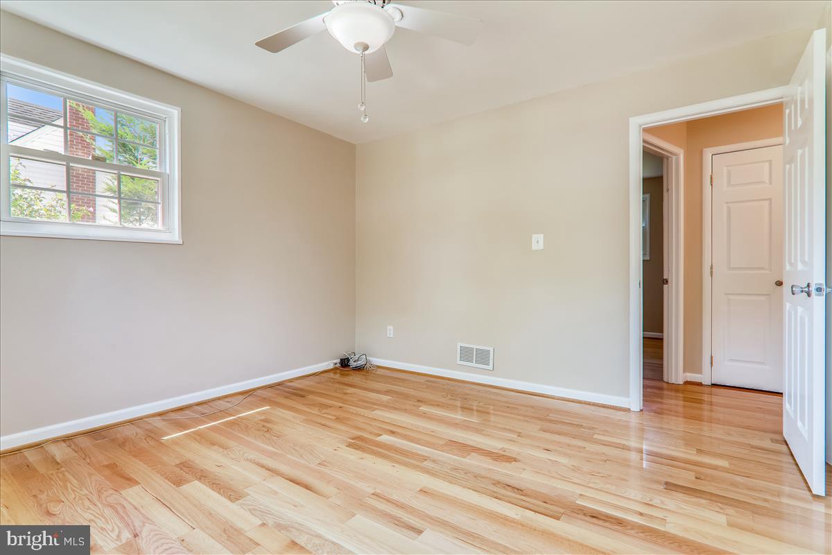12608 Bluhill Road Silver Spring, MD 20906 - Photo 18 of 48