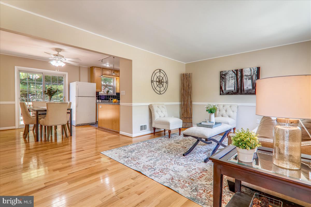 12608 Bluhill Road Silver Spring, MD 20906 - Photo 4 of 48