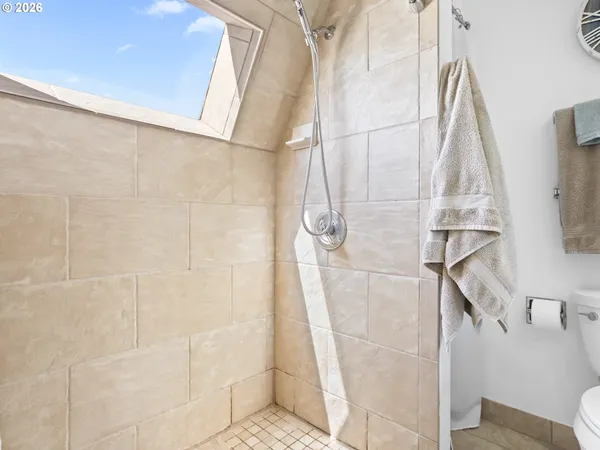 $314,777 | 81 North Hayden Bay Drive, Portland, OR 97217