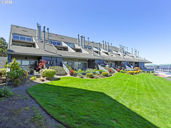 $314,777 | 81 North Hayden Bay Drive, Portland, OR 97217