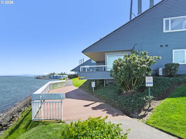 $314,777 | 81 North Hayden Bay Drive, Portland, OR 97217