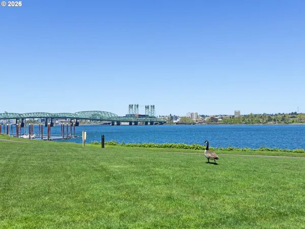 $314,777 | 81 North Hayden Bay Drive, Portland, OR 97217