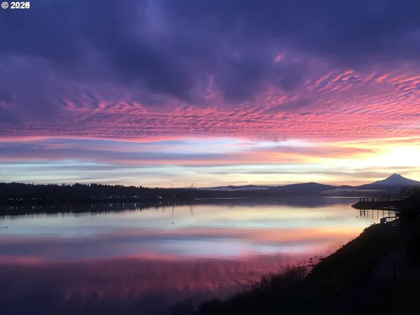 $314,777 | 81 North Hayden Bay Drive, Portland, OR 97217