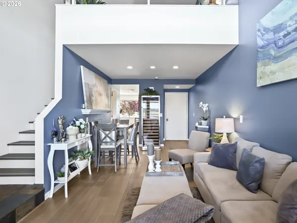 $314,777 | 81 North Hayden Bay Drive, Portland, OR 97217