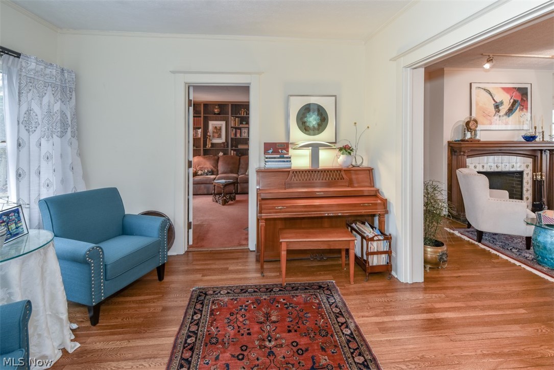 2525 Stratford Road Cleveland, OH 44118 - Photo 11 of 25 Gallery Image 11