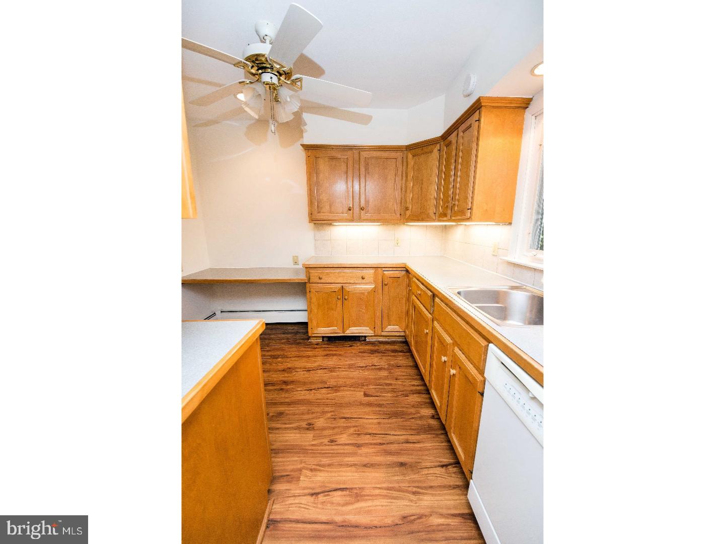 28 Galloway Road Richboro, PA 18954 - Photo 3 of 10 Gallery Image 3