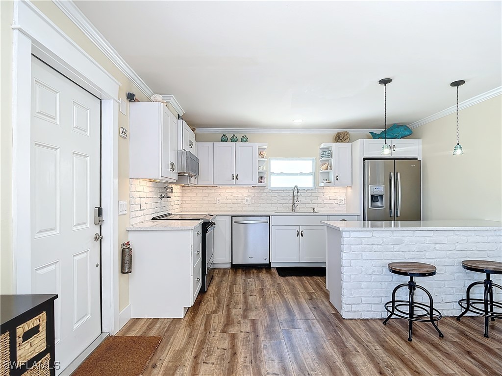 244 Dundee Road Fort Myers Beach, FL 33931 - Photo 9 of 49 Gallery Image 9