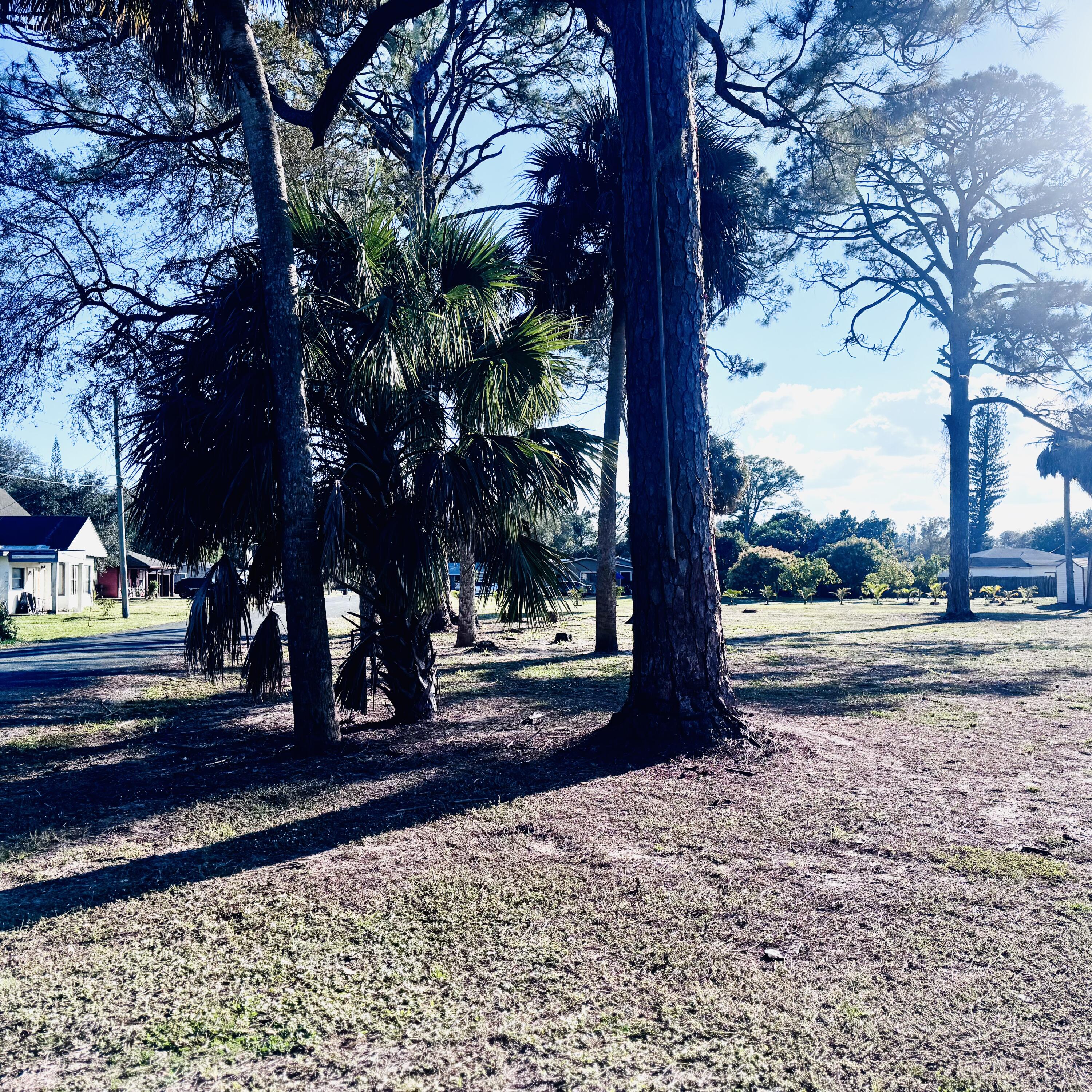46 North St Street Fort Pierce, FL 34947 - Photo 2 of 10 IMG_2202