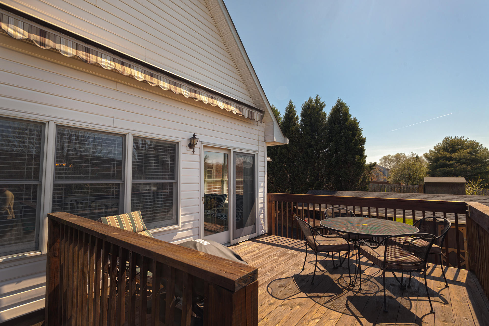 4666 Rte 1094 Roanoke, VA 24012 - Photo 13 of 51 Deck w/ awning