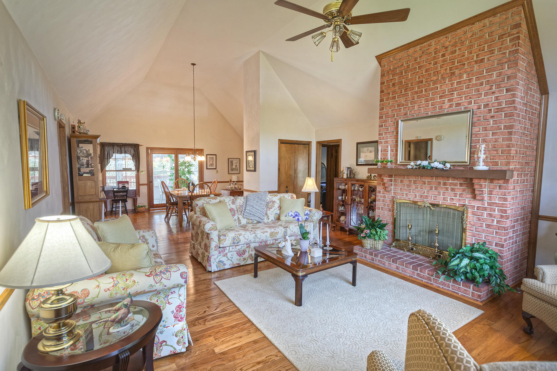 4666 Rte 1094 Roanoke, VA 24012 - Photo 24 of 51 Great Room
