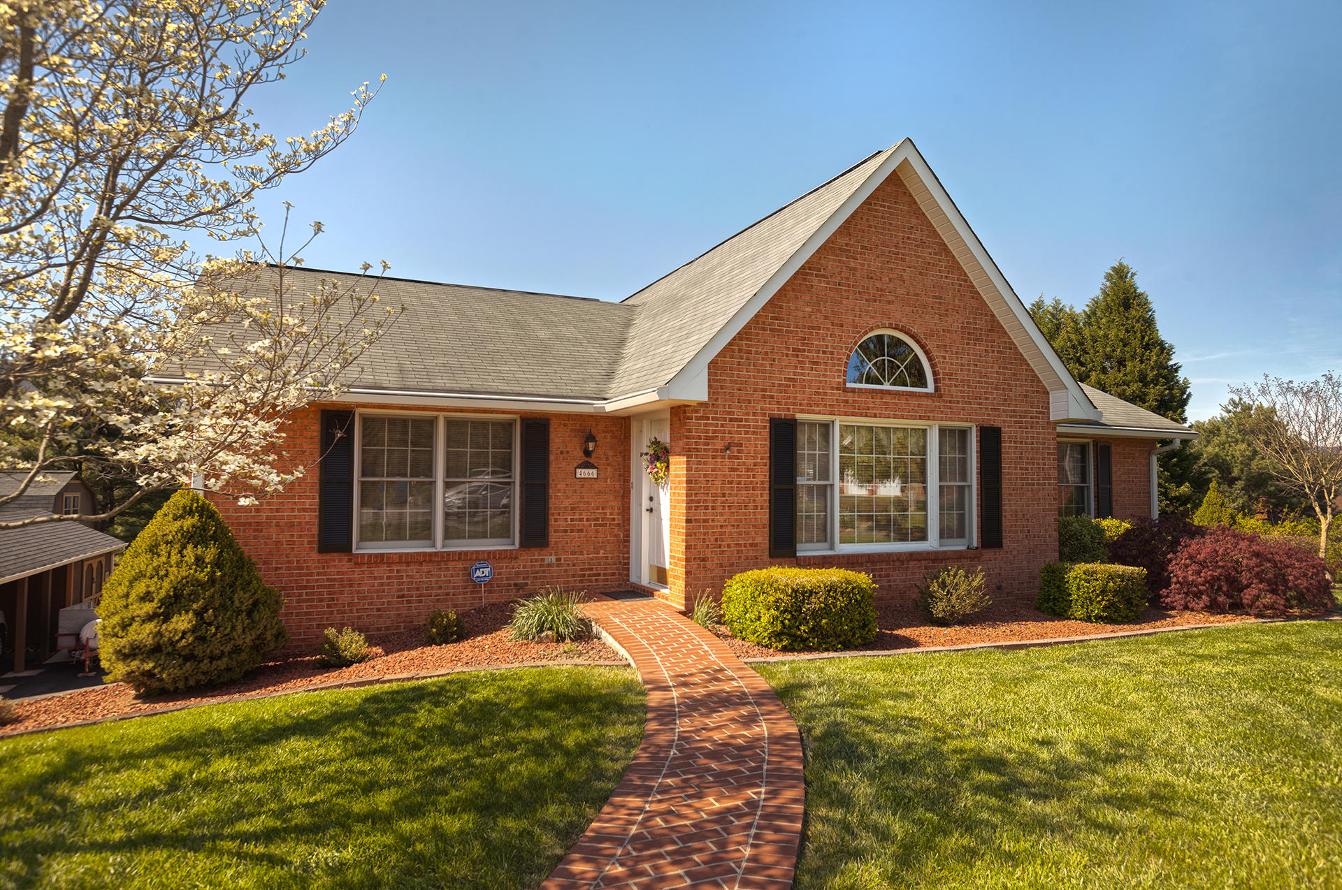 4666 Rte 1094 Roanoke, VA 24012 - Photo 4 of 51 Entry