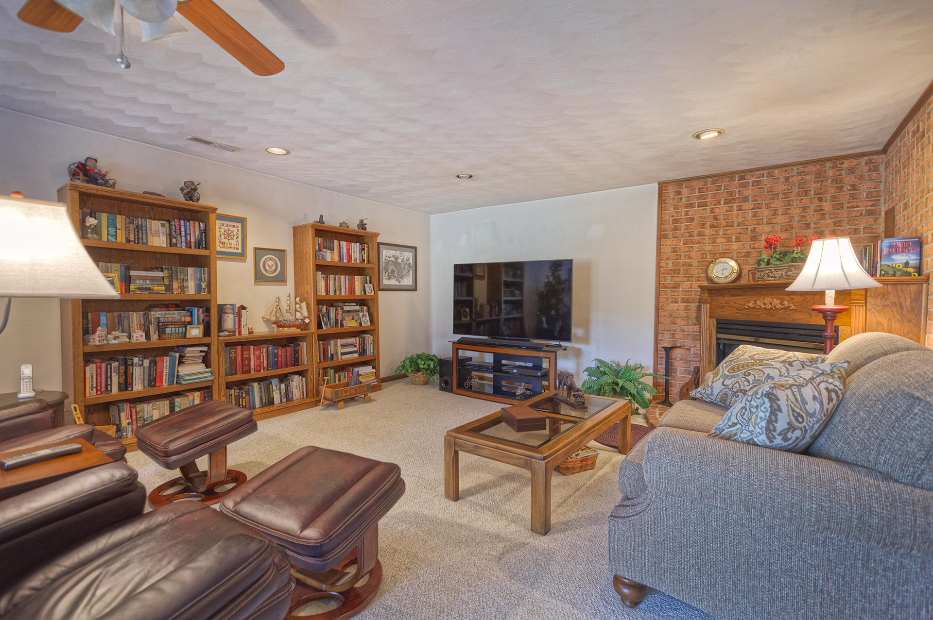 4666 Rte 1094 Roanoke, VA 24012 - Photo 31 of 51 Family Room