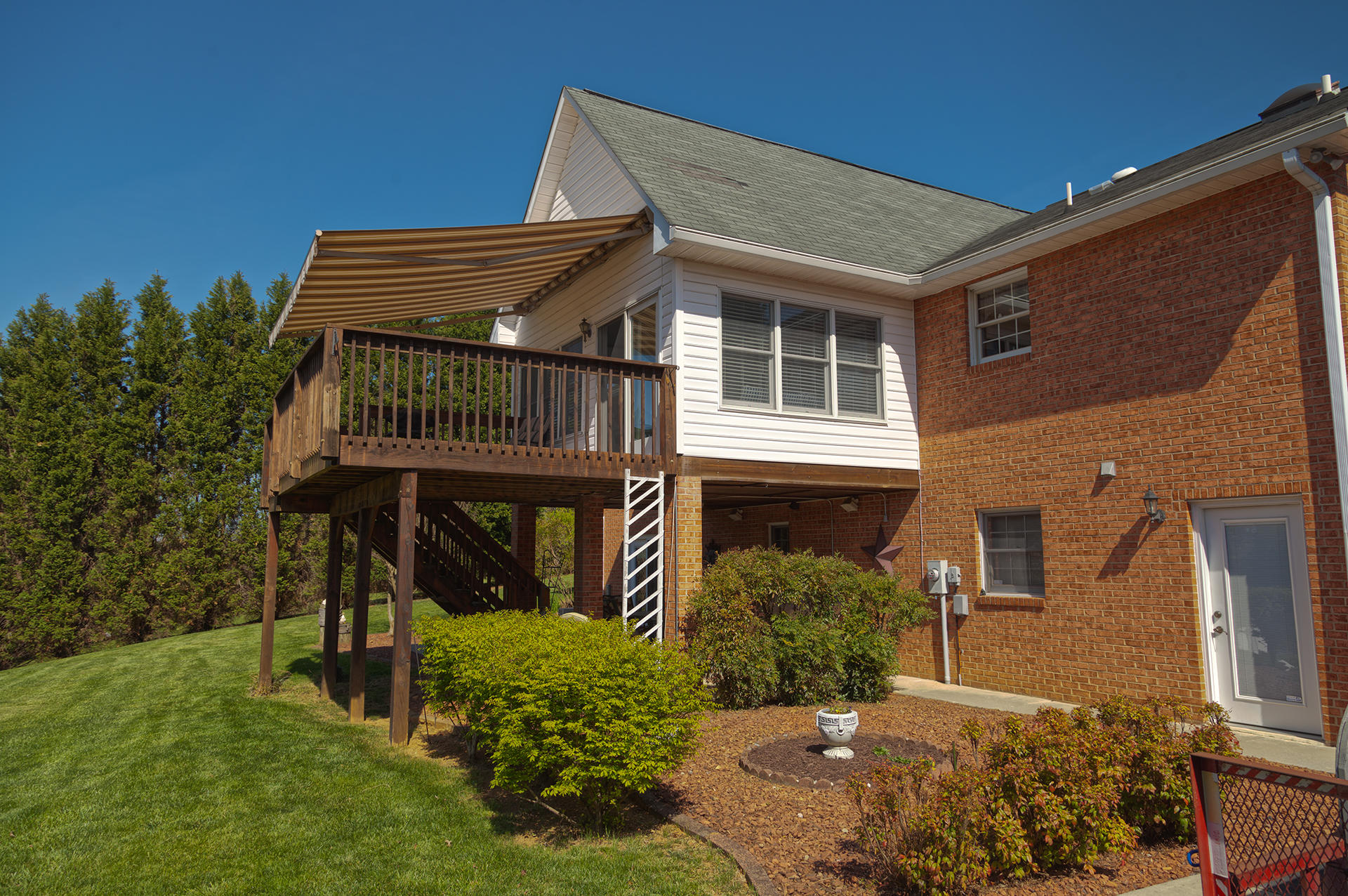 4666 Rte 1094 Roanoke, VA 24012 - Photo 41 of 51 Deck w/awning