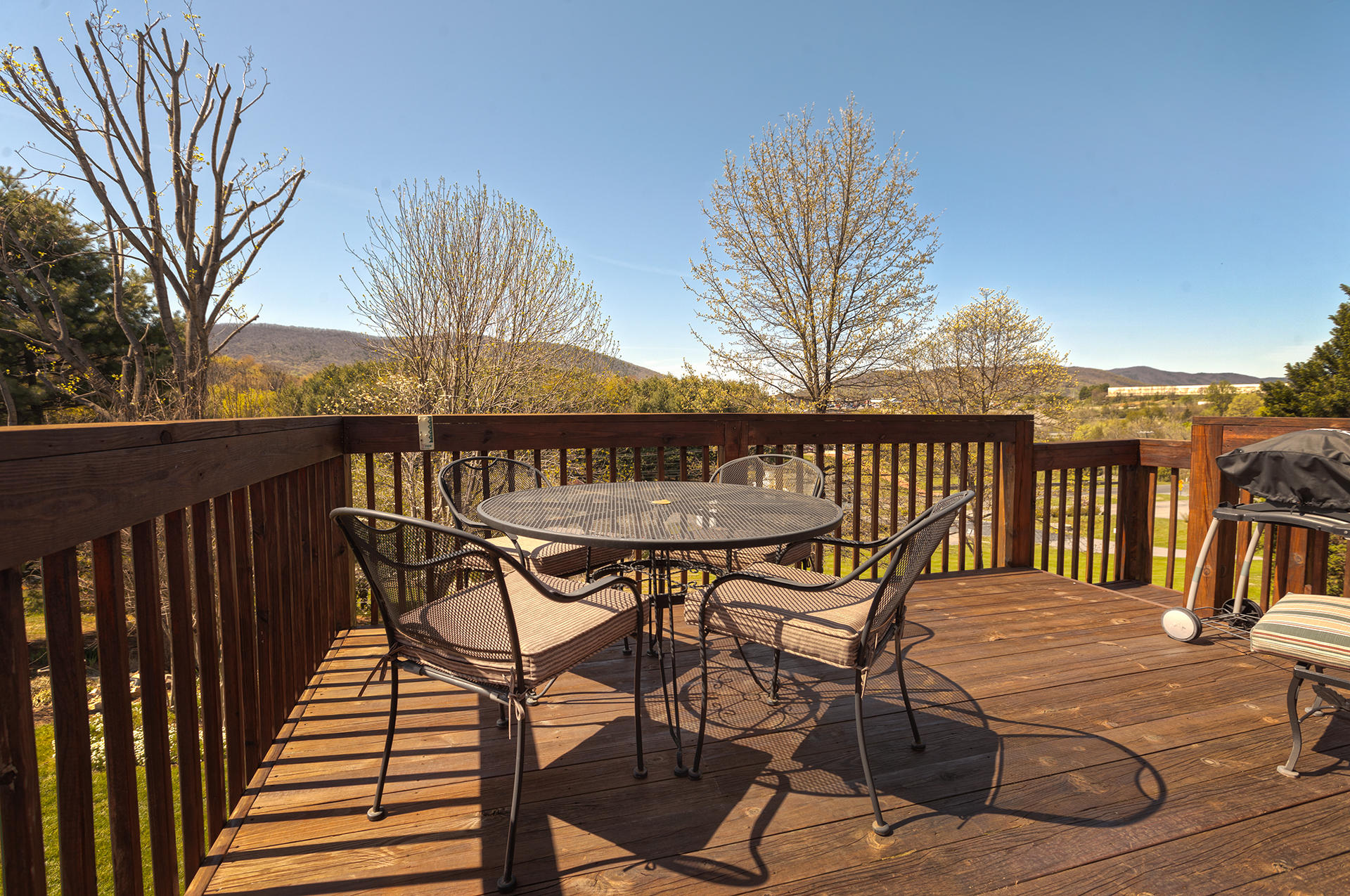 4666 Rte 1094 Roanoke, VA 24012 - Photo 10 of 51 Deck Views