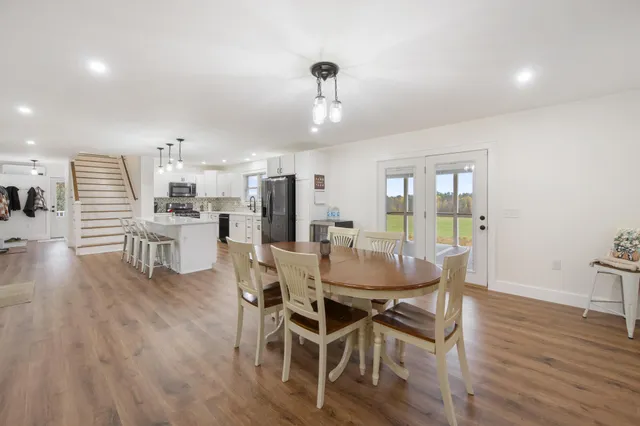 $649,900 | 302 Canaan Road, Hampden, ME 04444