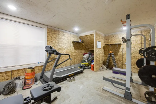 $649,900 | 302 Canaan Road, Hampden, ME 04444