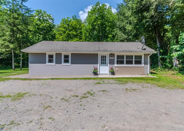 $2,100 | 273 South Road, Holmes, NY 12531