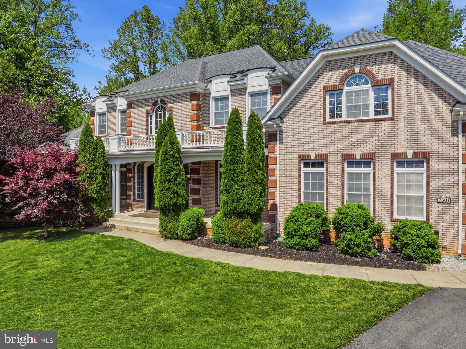 7501 Clifton Road Clifton, VA 20124 - Photo 4 of 93 Street View