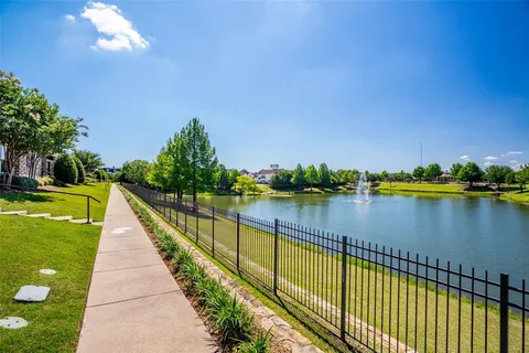 $435,000 | 3075 Willow Grove Boulevard, Unit 2502, McKinney, TX 75070