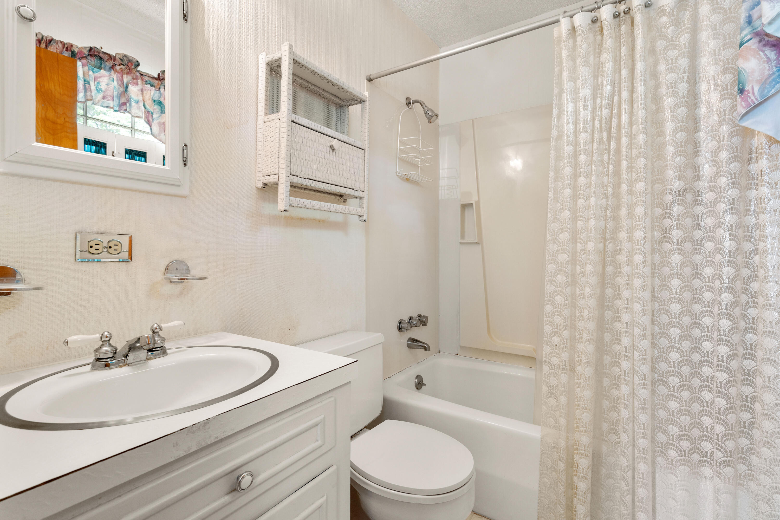 6007 Rembert Drive Hanahan, SC 29410 - Photo 21 of 25 Master Bath