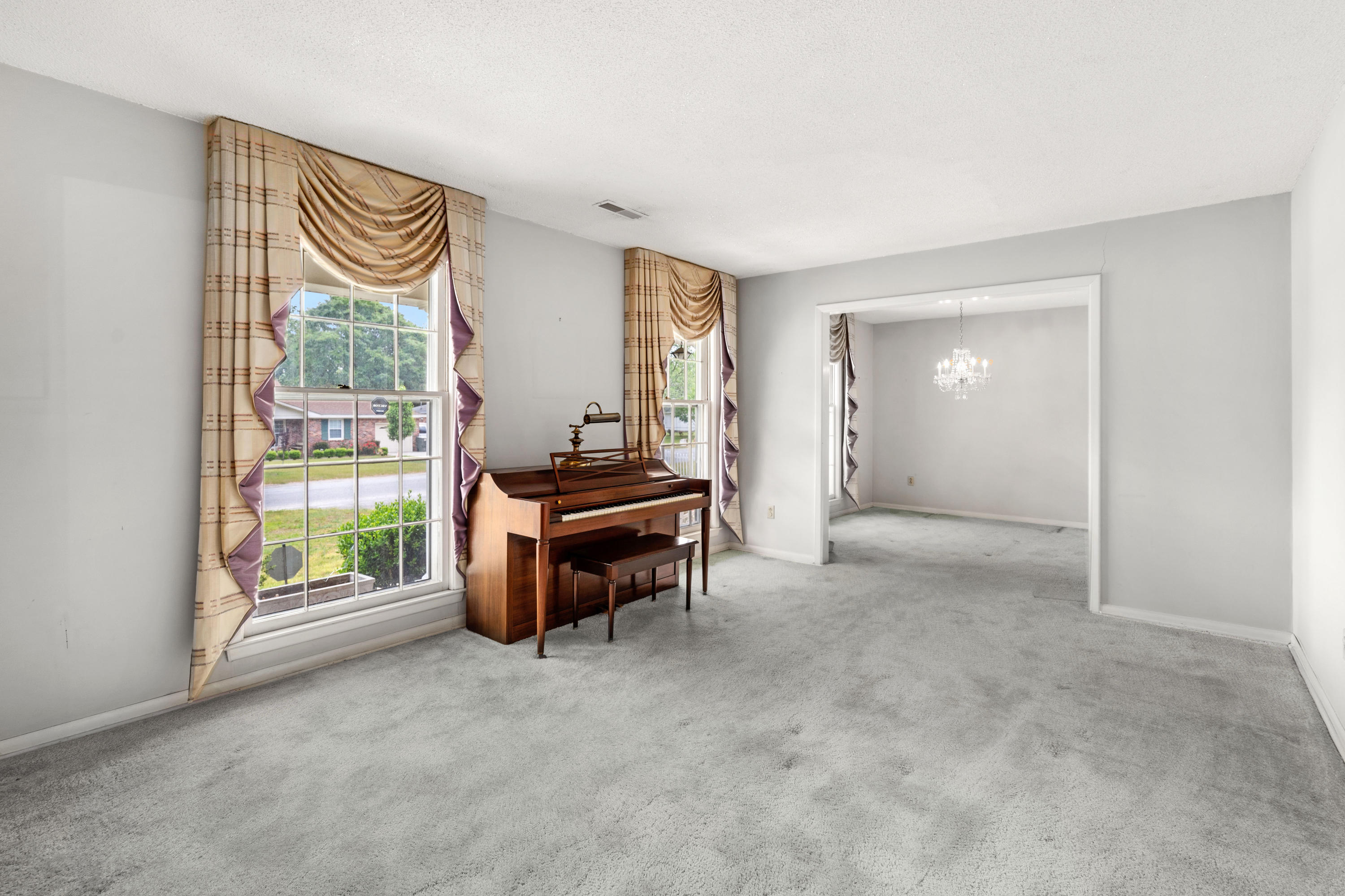 6007 Rembert Drive Hanahan, SC 29410 - Photo 5 of 25 Living Room