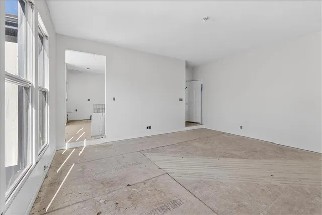 $375,000 | 21526 West 51st Terrace, Shawnee, KS 66226