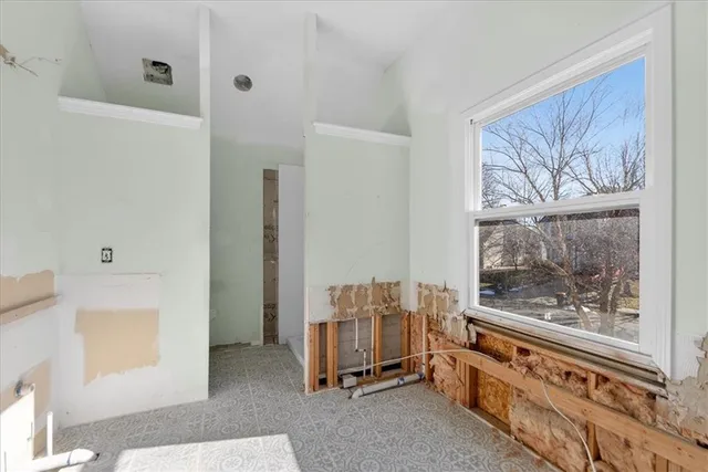 $375,000 | 21526 West 51st Terrace, Shawnee, KS 66226