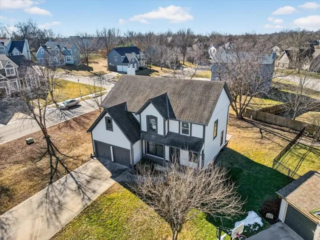 $375,000 | 21526 West 51st Terrace, Shawnee, KS 66226