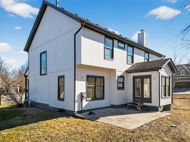 $375,000 | 21526 West 51st Terrace, Shawnee, KS 66226