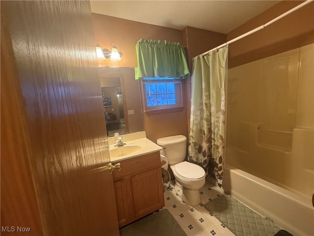 416 State Road Northwest Warren, OH 44483 - Photo 31 of 38 Gallery Image 31