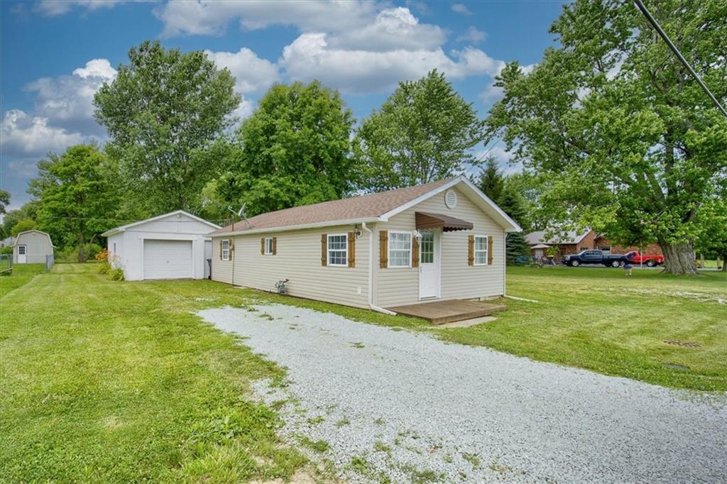 1409 Romine Road Anderson, IN 46011 - Photo 2 of 40 Gallery Image 2